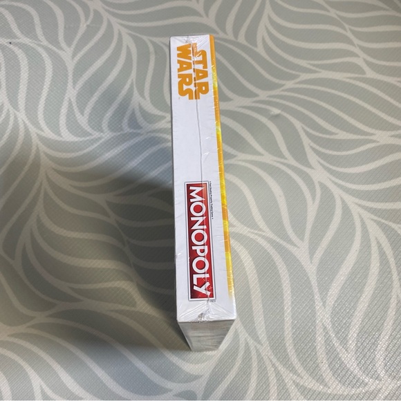 NWT Monopoly Star Wars Limited Edition - Picture 2 of 7